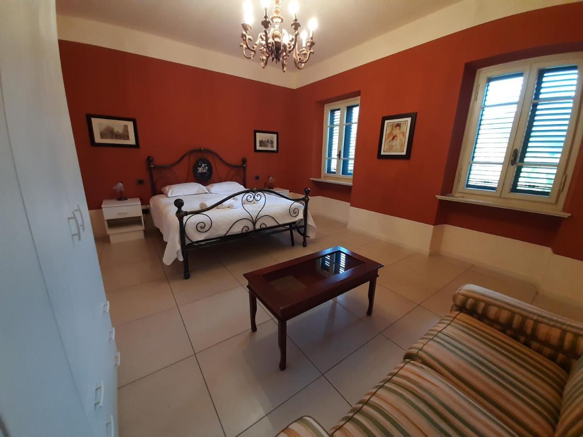Lucca Cycling Holidays Il Tiglio Rooms SantʼAndrea di Compito Exterior foto